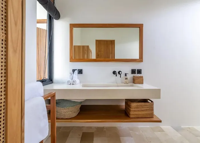 The White Haven Modern Luxury Unveiled 4br Seminyak
